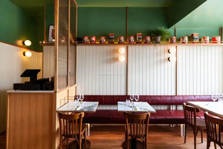 现代简约风格主题餐厅装修图片-城起装修效果图