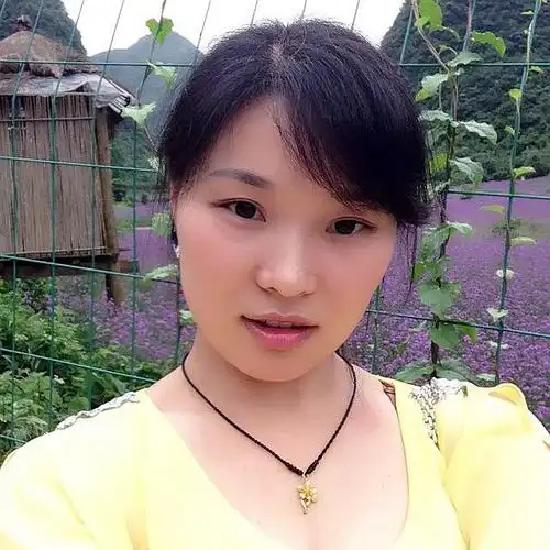 35岁离异女征婚照片(id:64827696)_贵州贵阳征婚交友_珍爱网