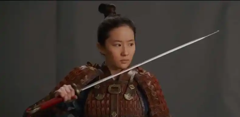 刘亦菲花木兰试妆照曝光露少女青涩更有英气男装