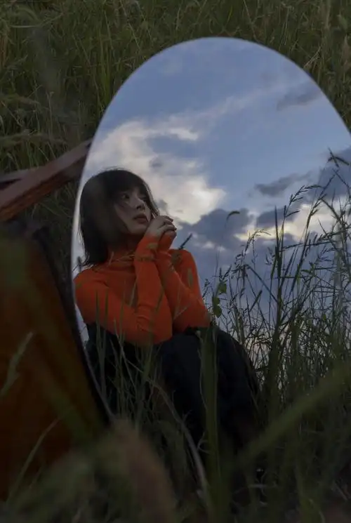 只想一个人静静的发呆