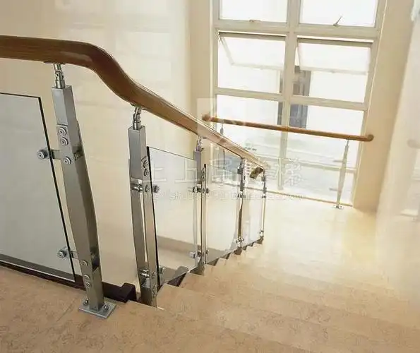 玻璃楼梯护栏