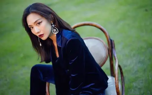 王霏霏成熟魅力图片-美女壁纸-高清美女图片-第8图-娟娟壁纸