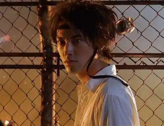 热血高校:为什么泷谷源治比芹泽多摩雄弱,最后决战却赢了?