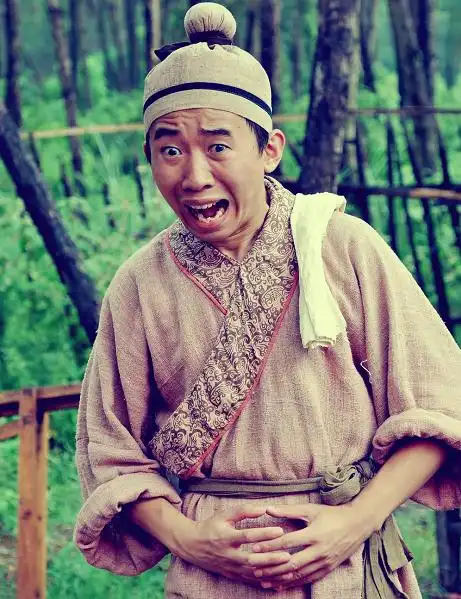 杨迪个人资料介绍,杨迪 个人简介(你戴上"愤怒发带"样子一点都不丢人)