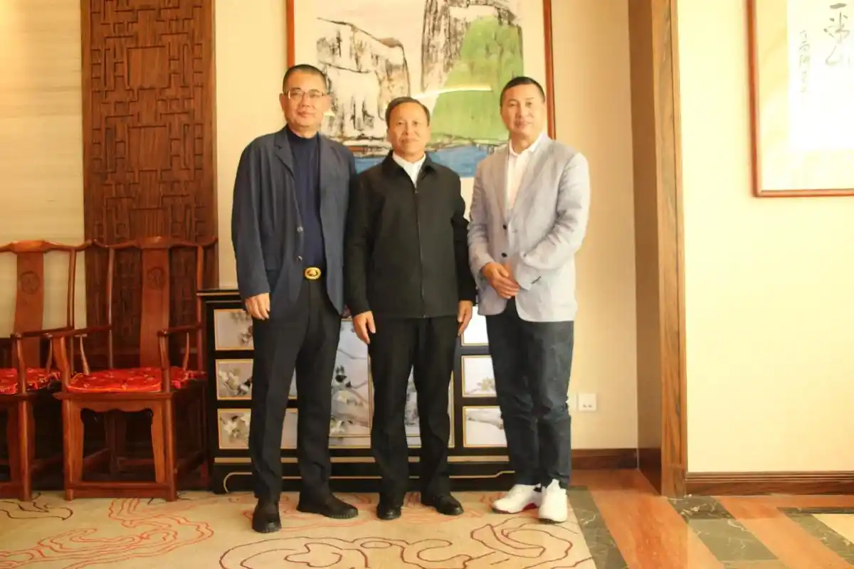 热烈欢迎安徽省寿县县委书记牛方括莅临深圳市安徽商会考察交流# - 抖