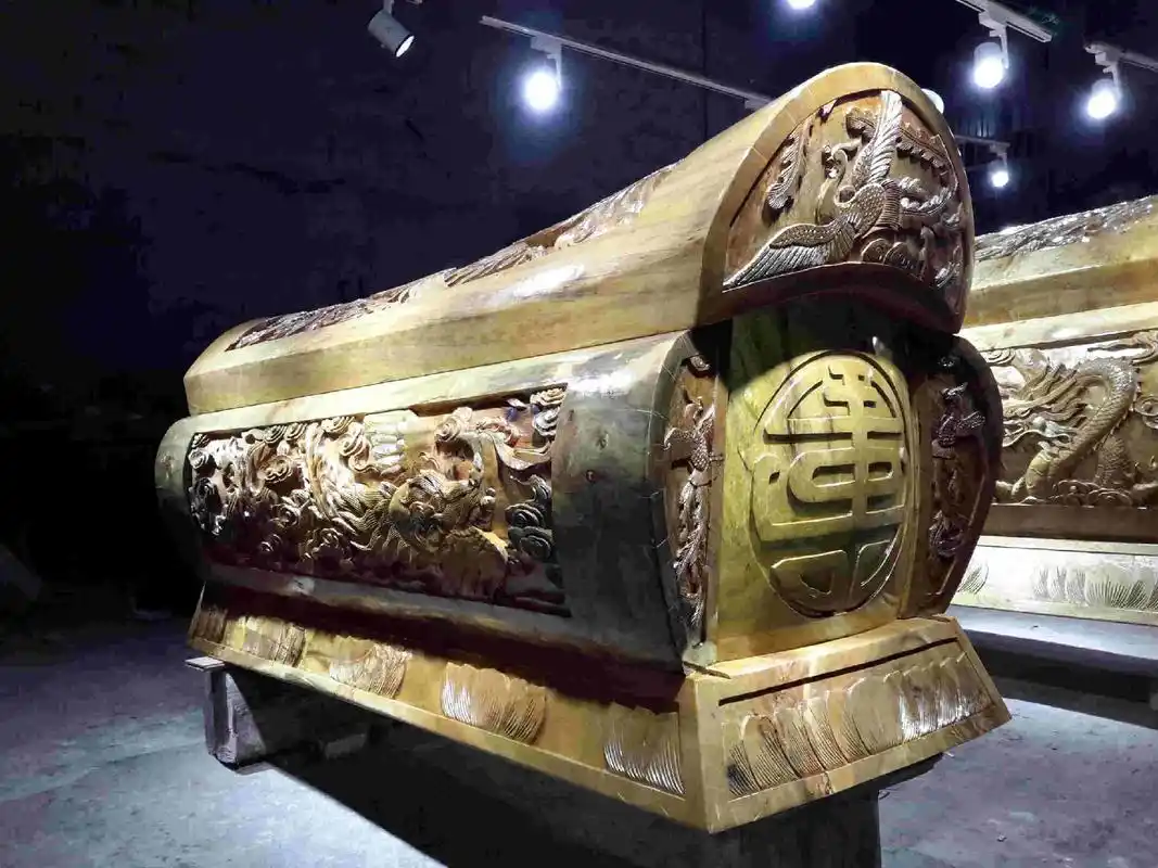 大量出售金丝楠木高档棺材,家具,原木,板材,手续齐全,有要的 - 抖音