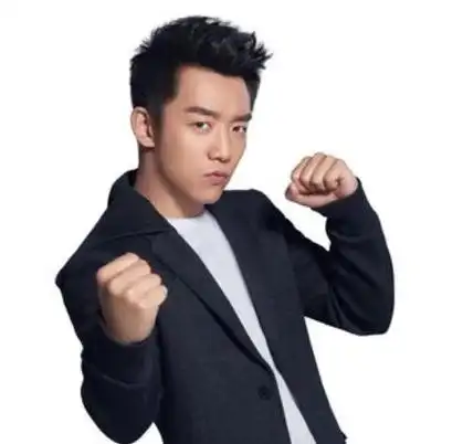 跑男团7位元老现状郑恺李晨继续奔跑杨颖疑似难复出