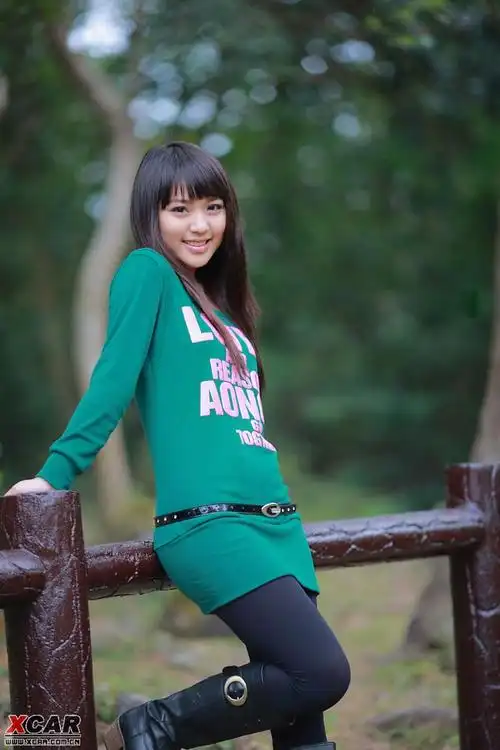 胖胖的小妹妹,挺可爱的(胖版是不是你表妹?)~~~~~~~~~~~~!