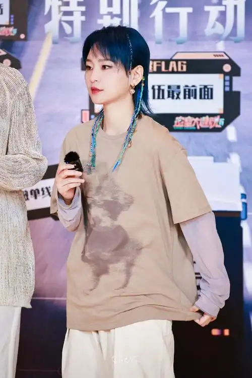 周笔畅超话#密室大逃脱##周笔畅做个被保护的人##全年无休的营业