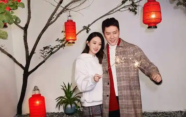 冯绍峰与童瑶在心居里的爱情和婚姻像极了他和赵丽颖的故事