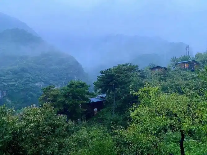 怀柔水岸山吧度假村