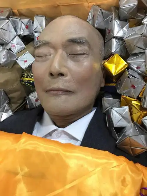 陶建凯追悼会于二o一八年四月六日在宝山殡仪馆举行