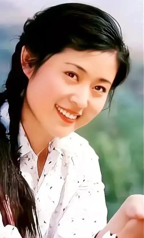 倪萍巩俐斯琴高娃王馥荔姜黎黎陶慧敏潘虹方舒龚雪朱琳陈冲付艺伟陈烨