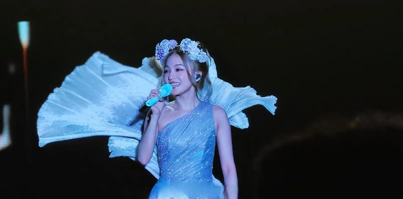 张韶涵演唱会#张韶涵今晚的演唱会真的是爆棚,现场热情高涨,天后臼乔