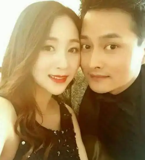 云飞前妻高月的生活照,云飞2个孩子是谁生的? 本文共(1054字)