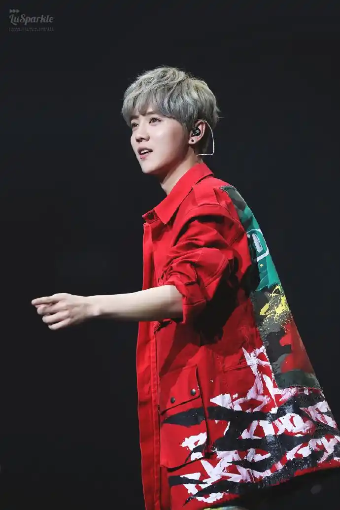 鹿晗#明星绿发造型##歌手鹿晗#嘉宾鹿晗先生@m鹿m