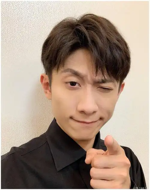 张一山宋妍霏疑似恋情曾经的那个刘星已经长大了