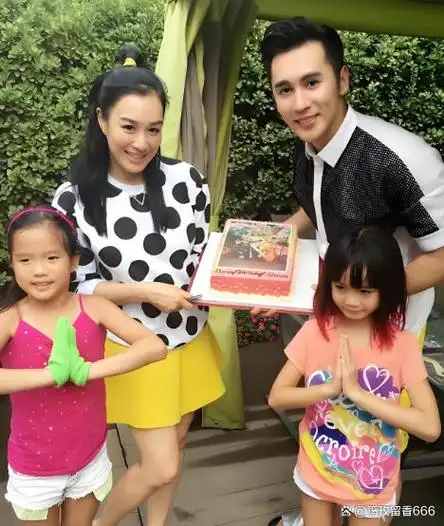 永远的美人鱼钟丽缇跨越年龄的爱情与张伦硕的幸福生活