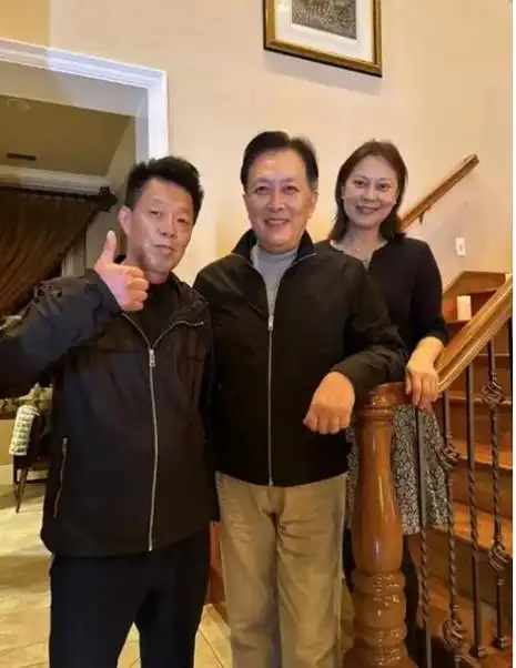 唐国强女儿唐莉:母亲早逝,父亲再婚,我的亲情有泪眼 - 娱乐资讯(主打