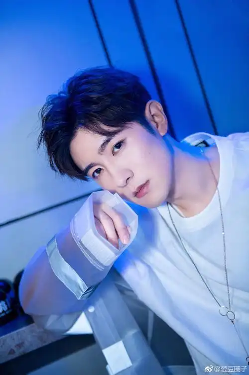 是了解越是惊喜,自2010年出演第一部电视剧《团圆》正式踏入演员之路