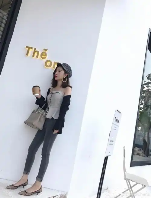 如果不把腿p长,雪梨的身材比例也就只能算普通吧,对外宣称身高160cm的