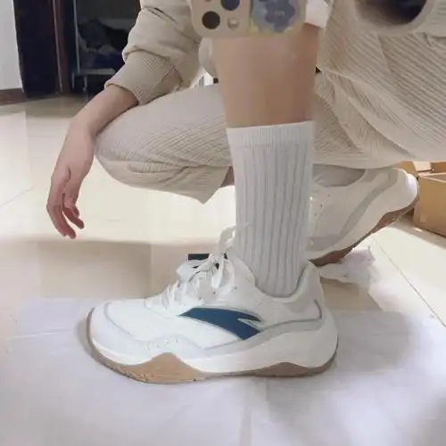 双十二刚好想买鞋 去李佳琦直播间看到的感觉好好看 然后激情下单因为