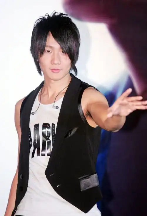 这组照片是林俊杰刚出道的时候