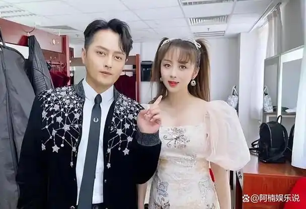 云飞失去了曾经共患难的妻子和女儿的信任与支持;郭津彤则背负着"第