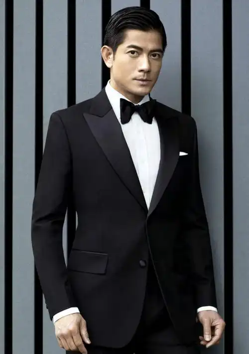 郭富城母亲节前日办线上演唱会抗疫 忆及妈妈哽咽