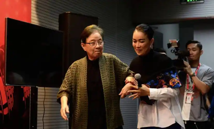 那英:和高峰在一起10年,带着儿子嫁给孟桐,后来婚姻状况如何了?