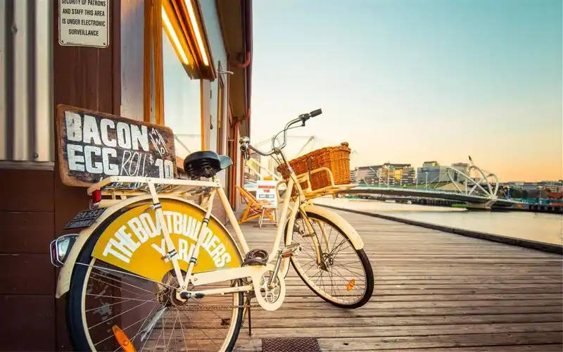 复古单车唯美风景高清桌面壁纸