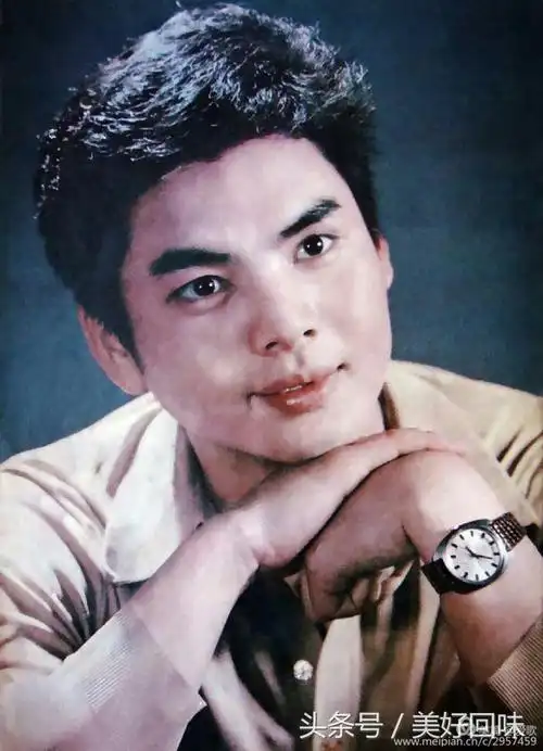 八十年代风华正茂的男影星 唐国强 周里京 许亚军 李连杰 刘信义