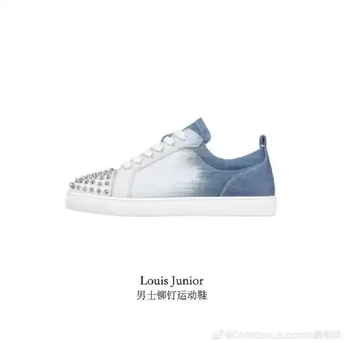 louboutin路铂廷品牌代言人@tfboys-王俊凯穿着louis junior 男士铆钉