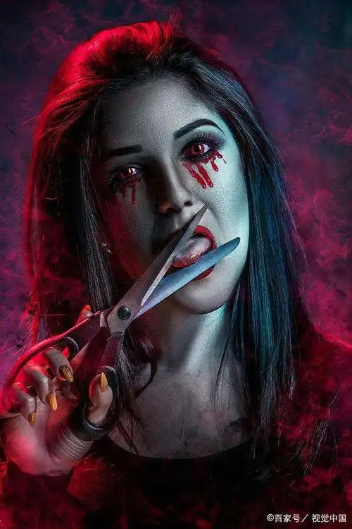 女鬼简直就是恐怖片和恐怖故事的标配,很多人都很害怕女鬼,因为她们