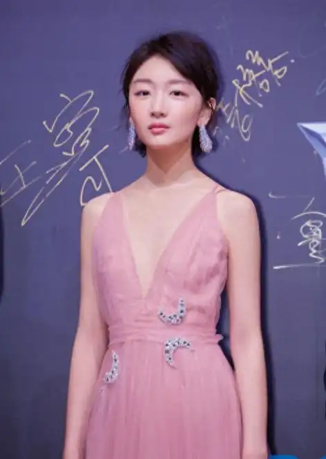 周冬雨的个人资料成名之路