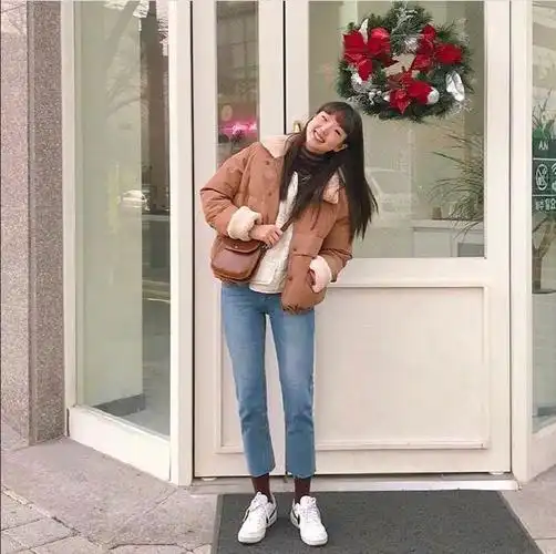 学生党冬天怎么穿?十套时尚保暖又省钱的穿搭,女生们立马get