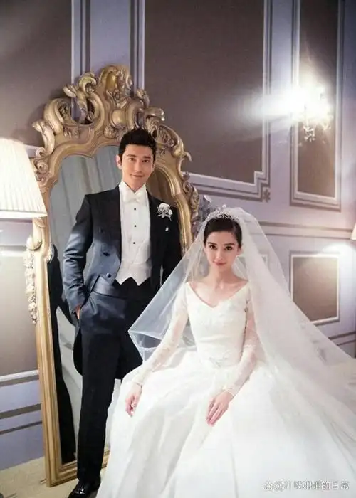 一败涂地离婚被套走25亿的黄晓明遮羞布让杨颖彻底揭开