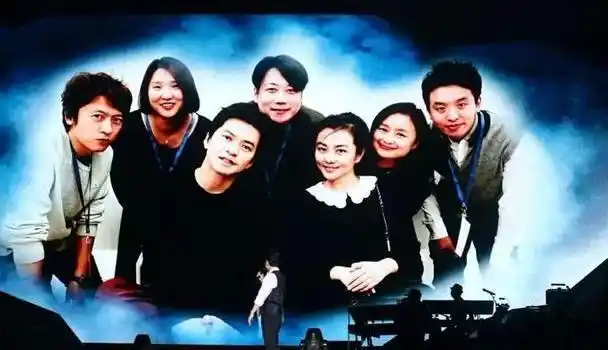 李健妻子孟小蓓5岁与李健相识相伴几十年至今没房没孩子