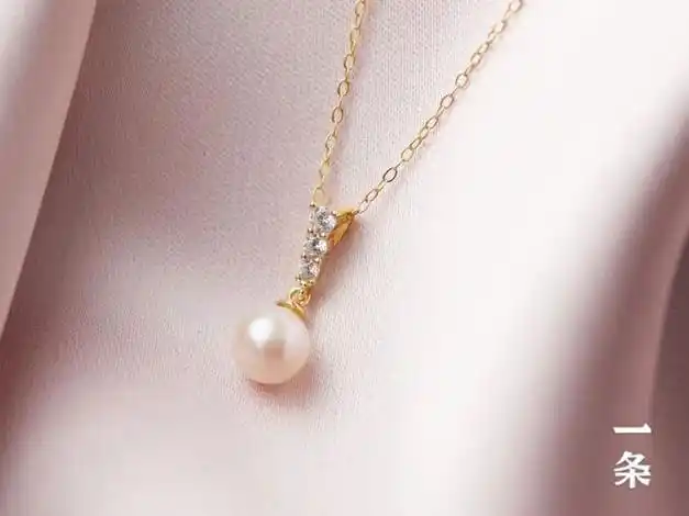 简约经典的珍珠首饰精致秀气不容易过时