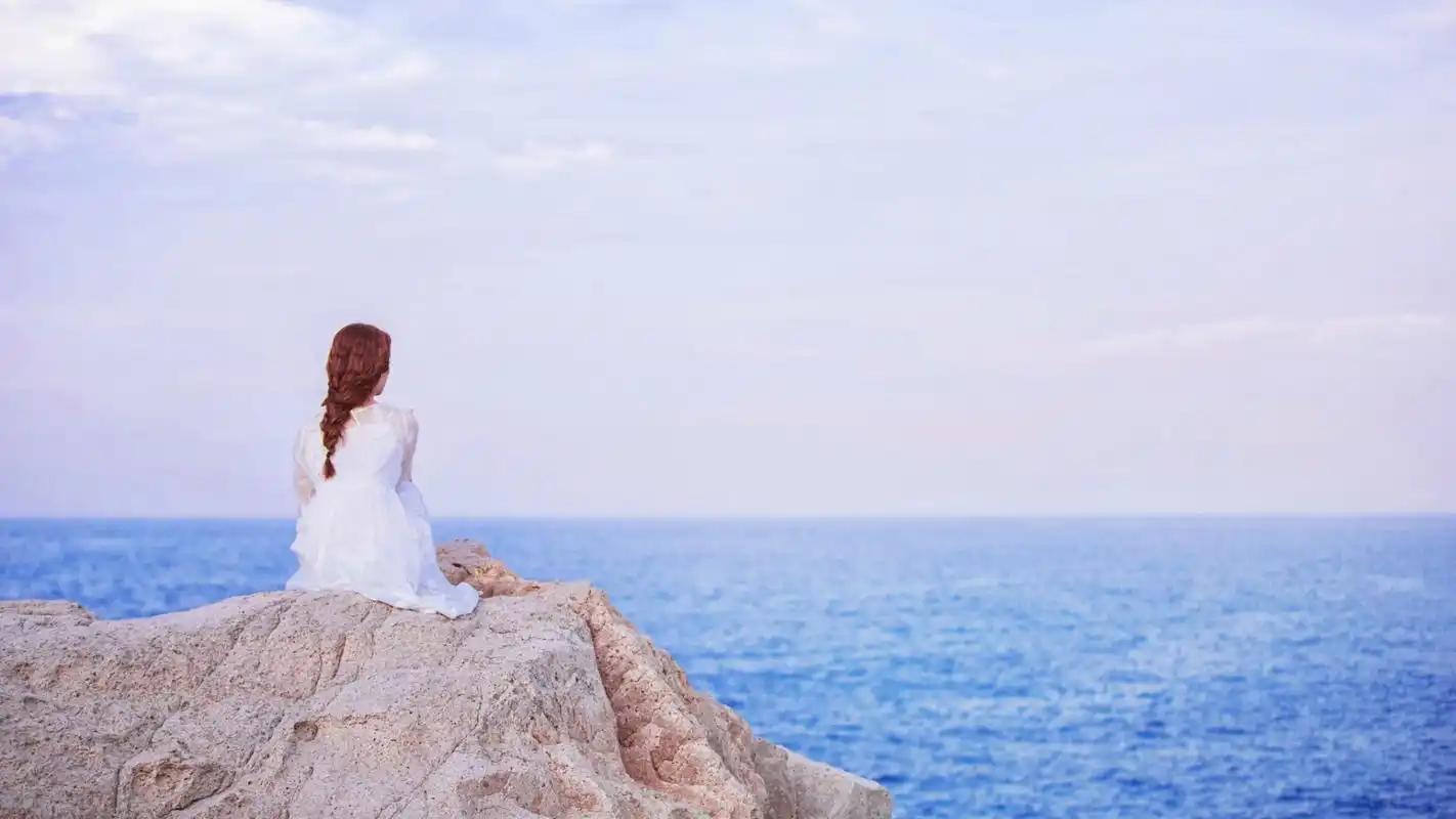 大海,美女,背影,看海,心情,小清新,唯美壁纸_唯美壁纸_墨鱼部落格