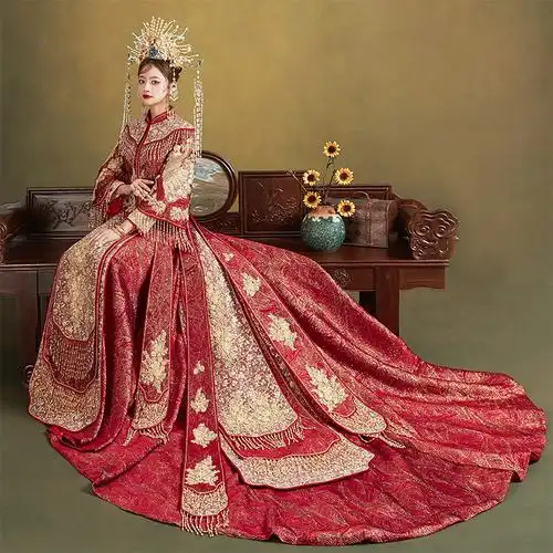 新娘秀禾服拖尾2021年新款中式龙凤嫁衣凤冠霞帔婚服旗袍