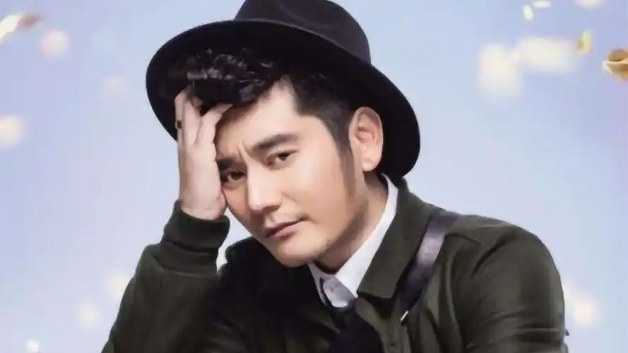 他是孙俪前男友年轻时颜值不输邓超如今名气超高事业有成