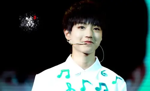 王俊凯# 喜欢看你笑的见牙不见眼