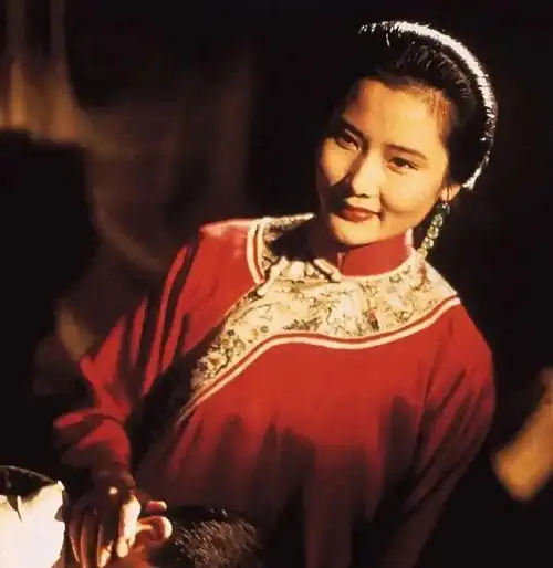 从影近40年,何赛飞是《红楼梦》里不与世俗同流合污的妙玉,是《大红