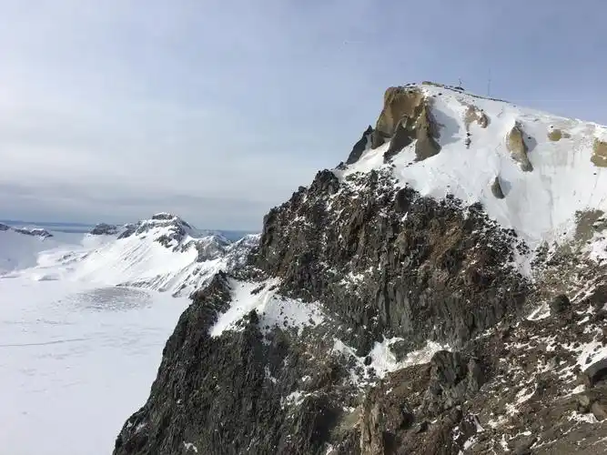 长白山中国境内的最高峰-白云峰!海拔2691米!