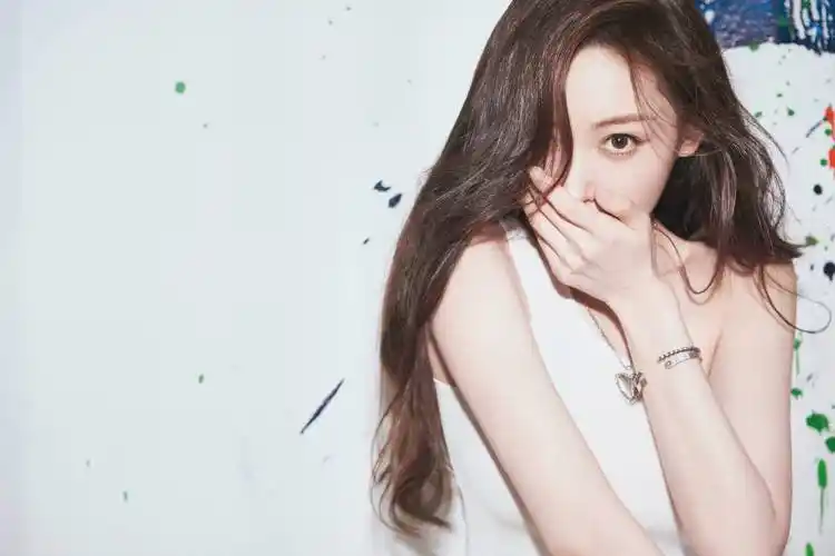 张天爱潘婷品牌大使 美不妥协闪耀蜕变看的见