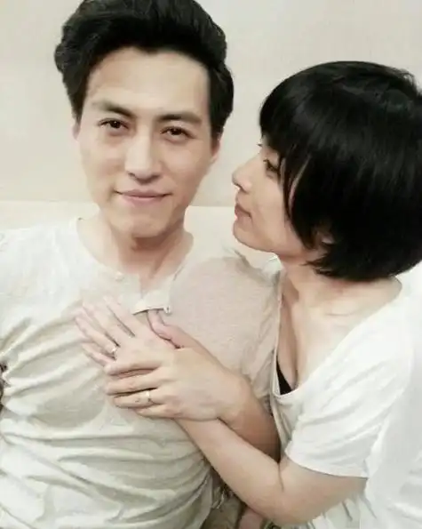 回顾靳东感谢当初江珊女儿的满脸嫌弃才成全我如今的双重幸福