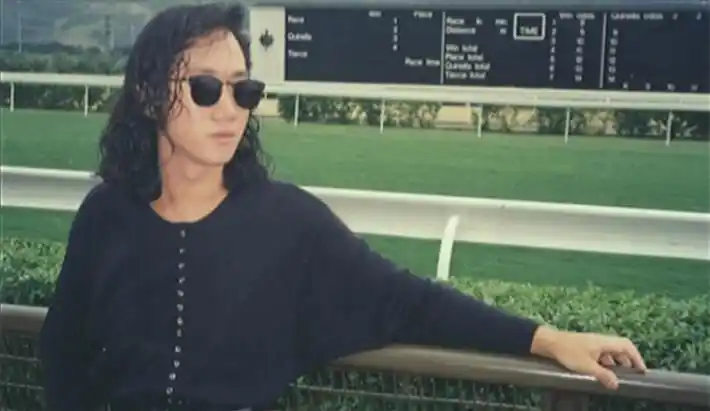 黄家驹有没有长发造型