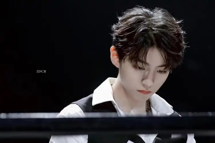 王俊凯我们的乐队 - 堆糖,美图壁纸兴趣社区