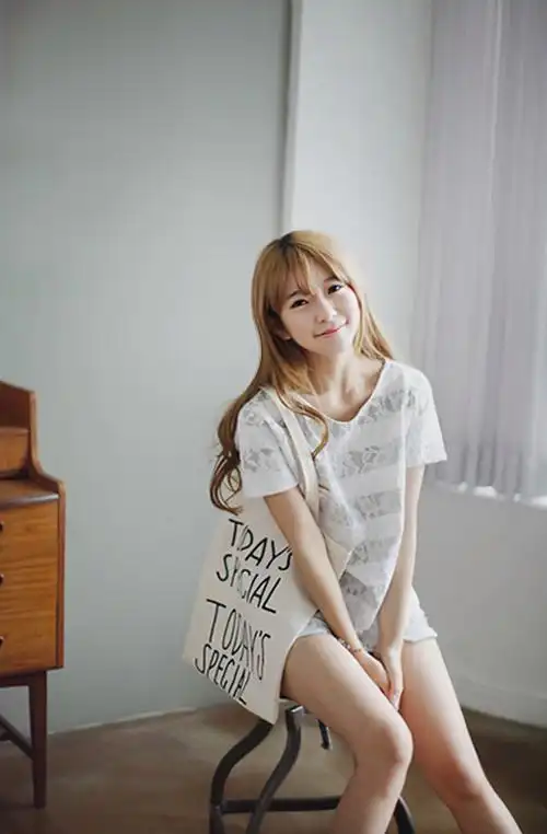 yurisa白色系列写真,纯洁得像个天使,坏人看见也心软